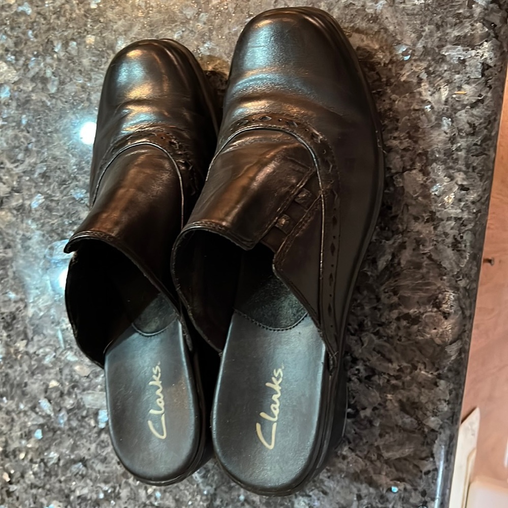 Gently worn Clark’s clogs